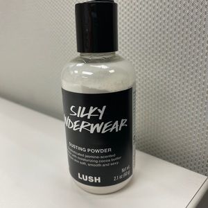 Silky Underwear dusting powder